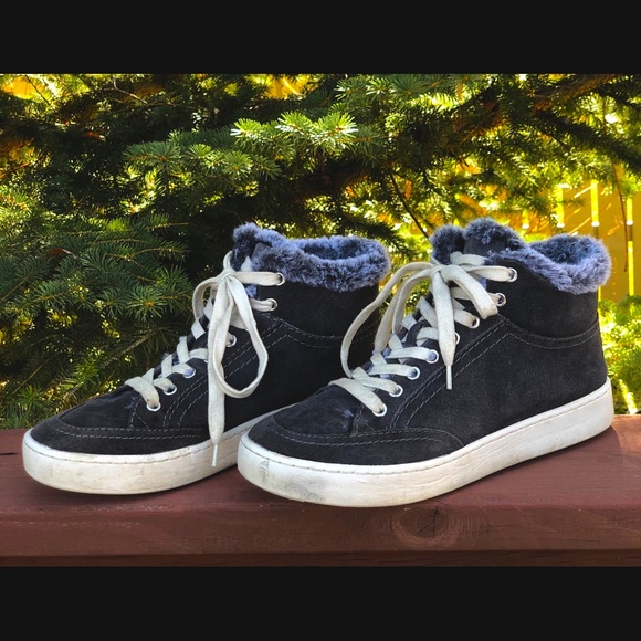 Dolce Vita - warm sneakers. Size 10 - Picture 1 of 3